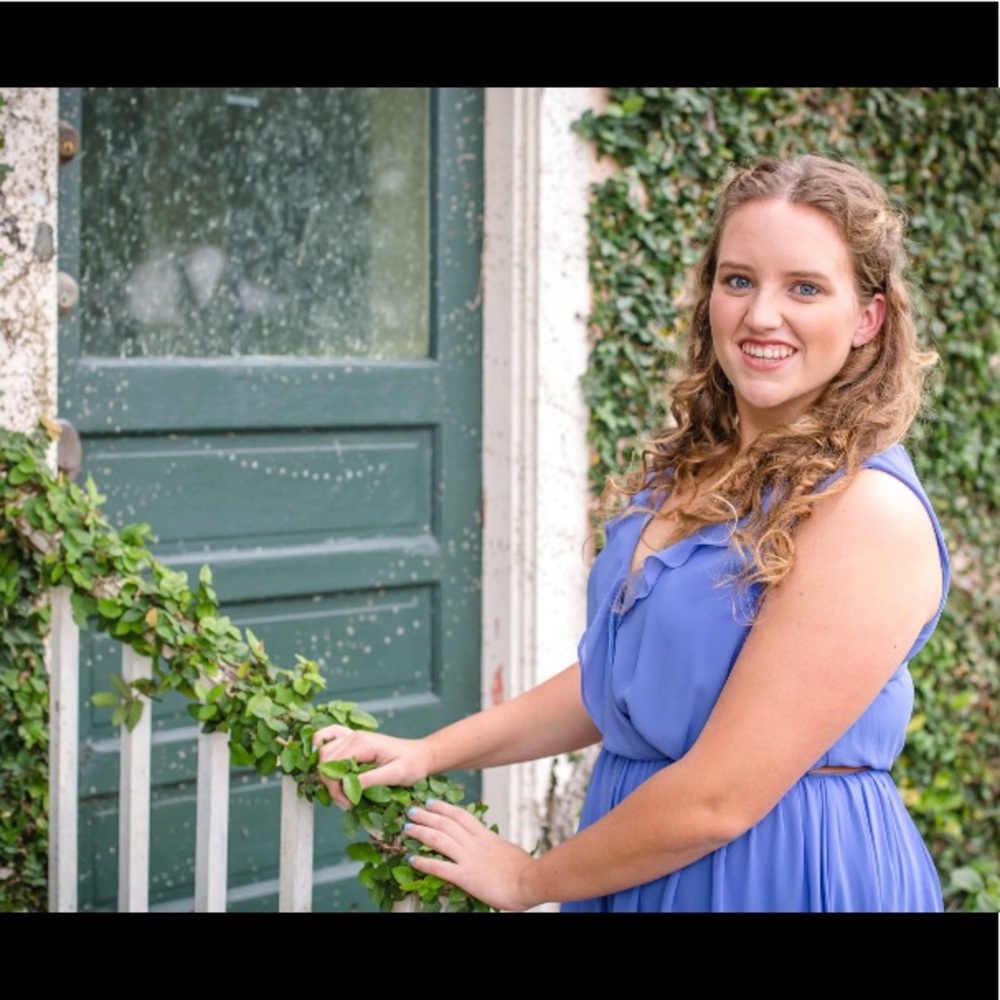 Meet your Posher, Macie